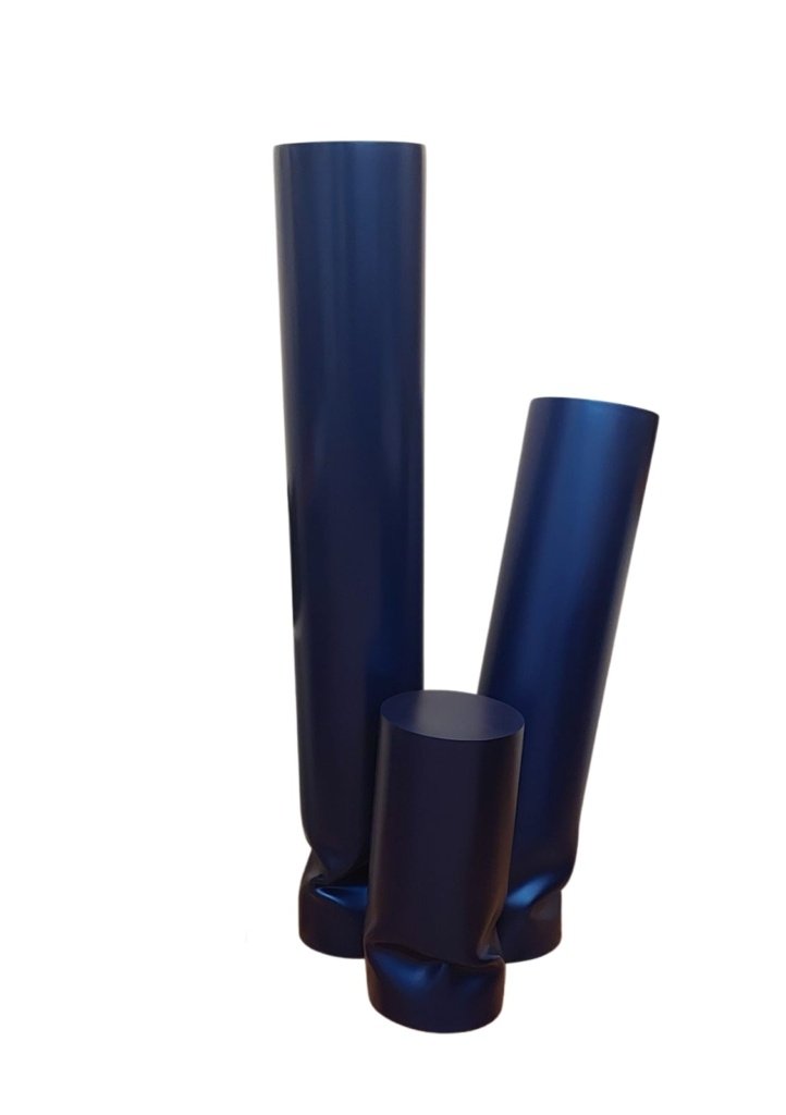 145 x 70 x 50 cm. Marcelo Lago Bikini Azul em 3.  PVC e fibra de vidro com pintura automotiva