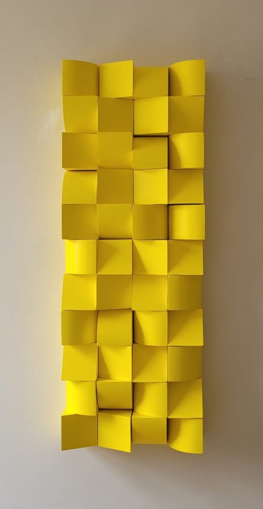 110 x 40 cm. Galvão. Homenagem ao Amarelo, 2026. Relevo e acrílica sobre Madeira