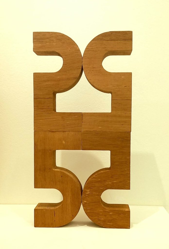 40 x 20 x 5 cm. Paiva Brasil. Sem título, Série Cinco, 2015. Madeira